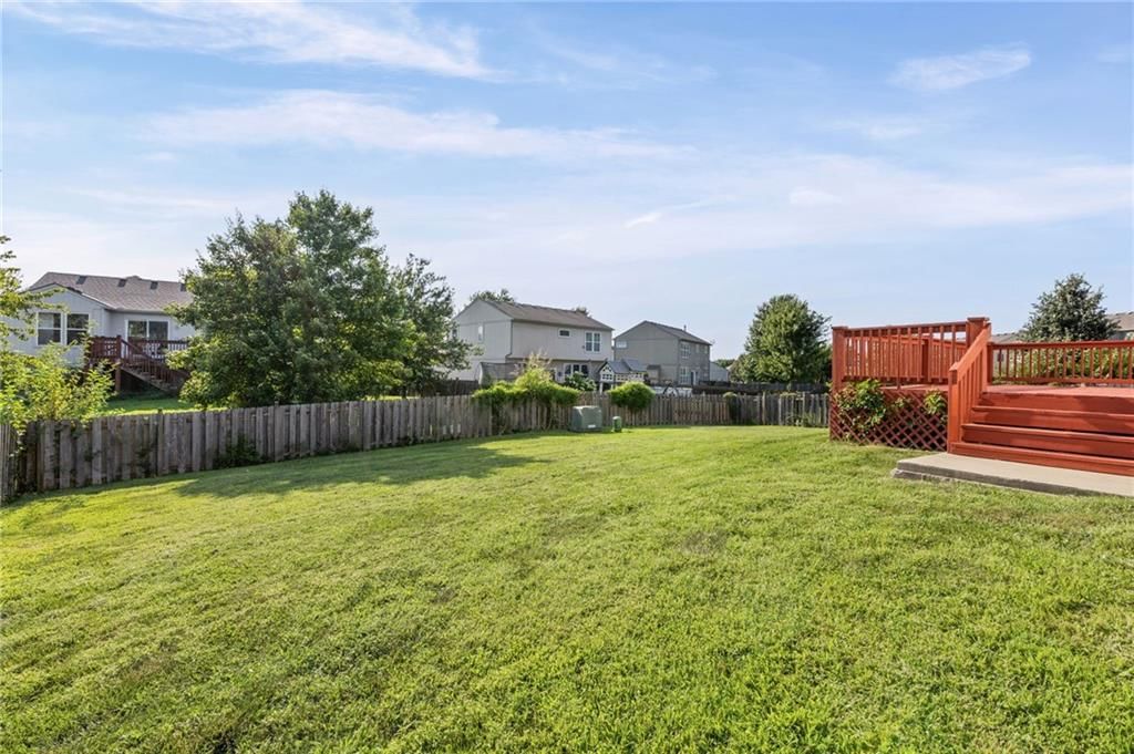 1807 W Fredrickson Drive — photo 33