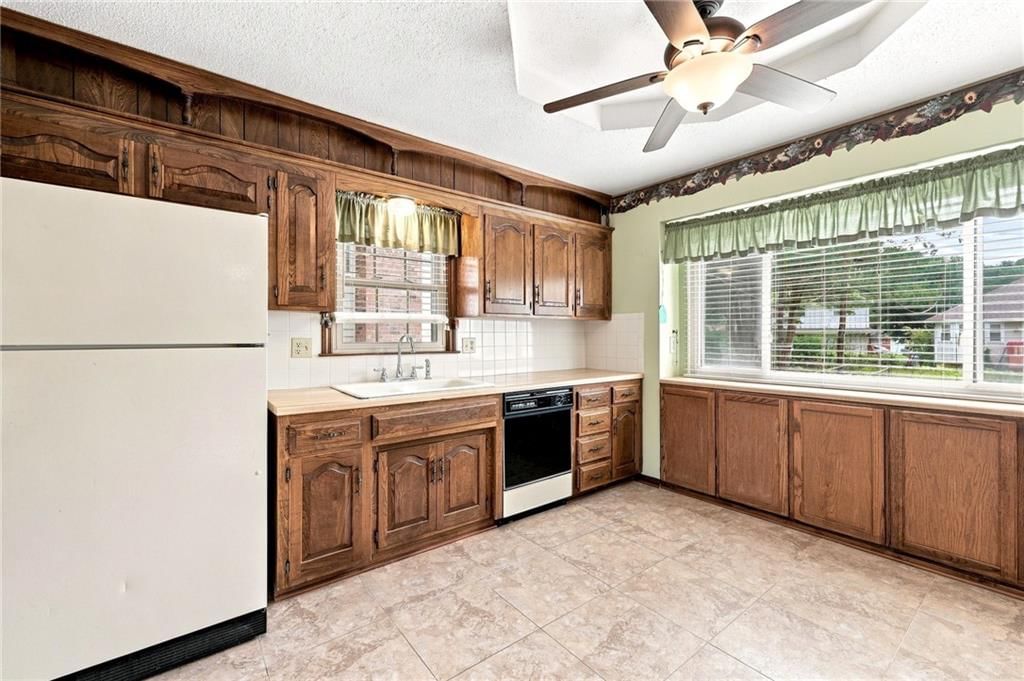 11017 Jackson Avenue — photo 23