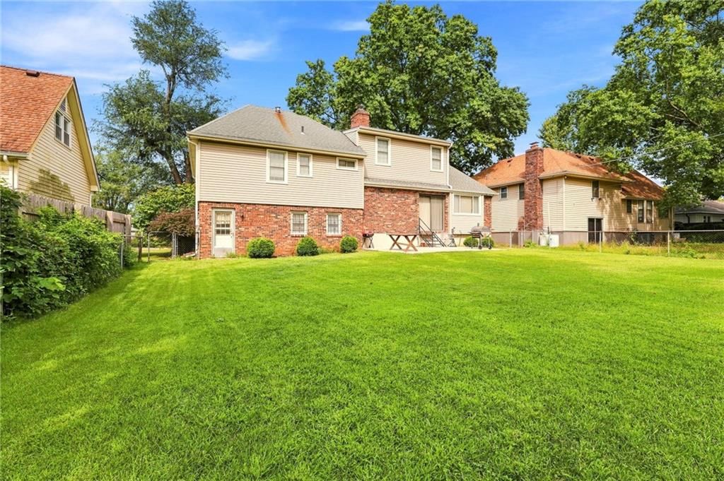 11017 Jackson Avenue — photo 45