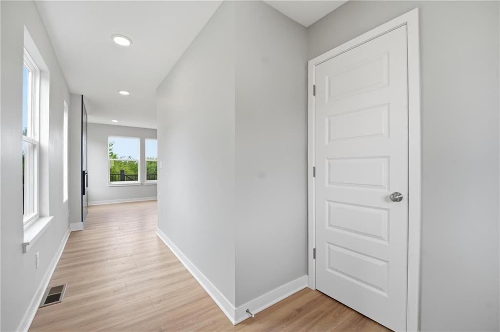 808 Glenn Circle — photo 5