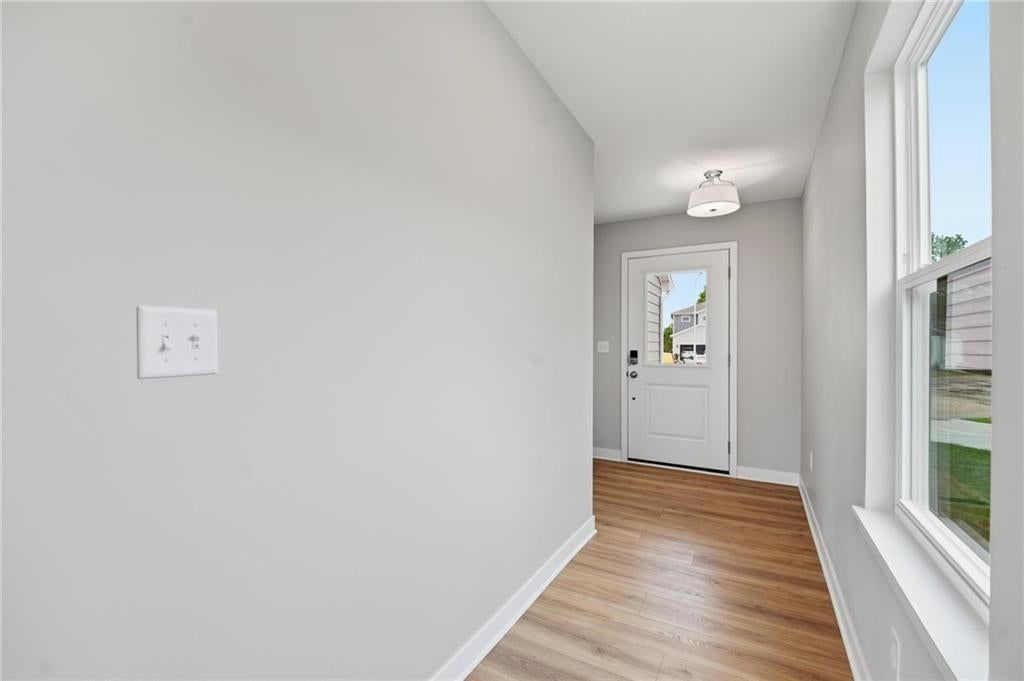808 Glenn Circle — photo 6
