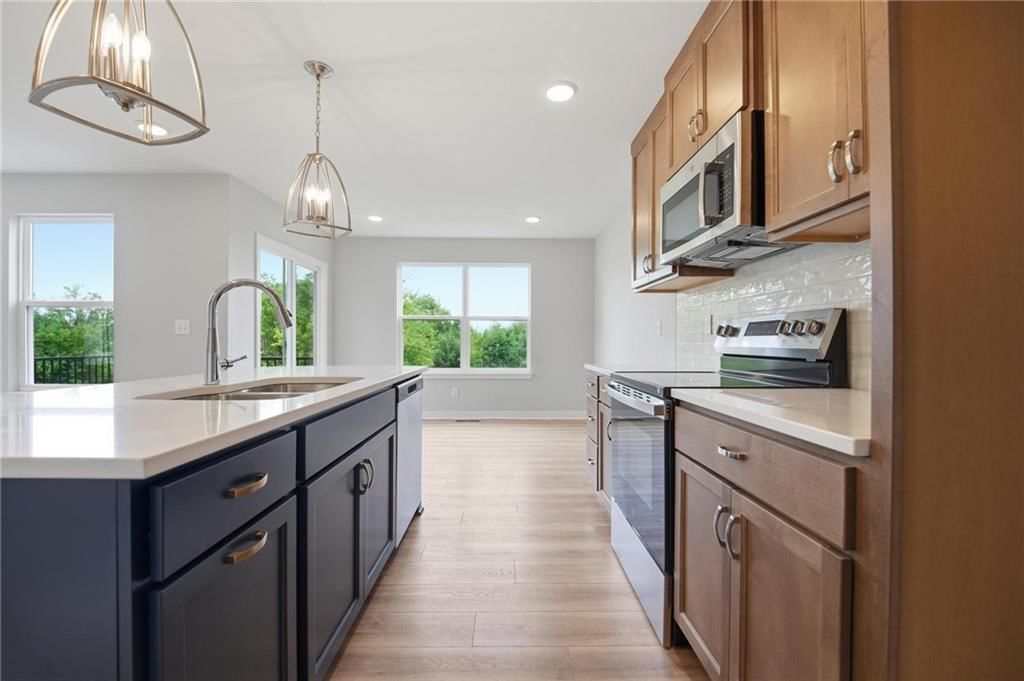 808 Glenn Circle — photo 11