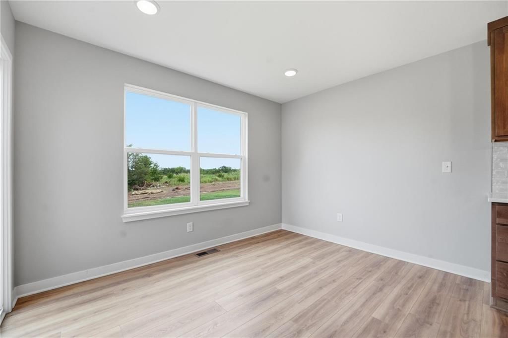 808 Glenn Circle — photo 12