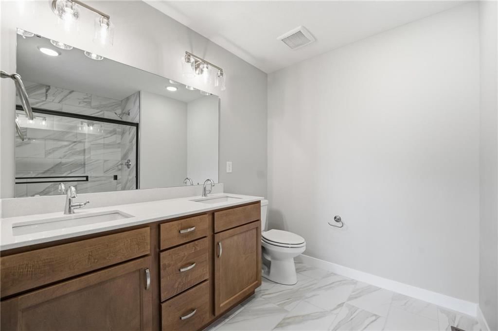 808 Glenn Circle — photo 17