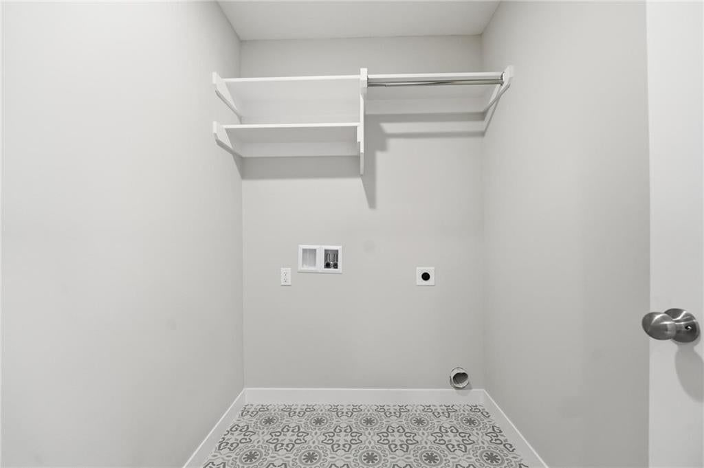 808 Glenn Circle — photo 18