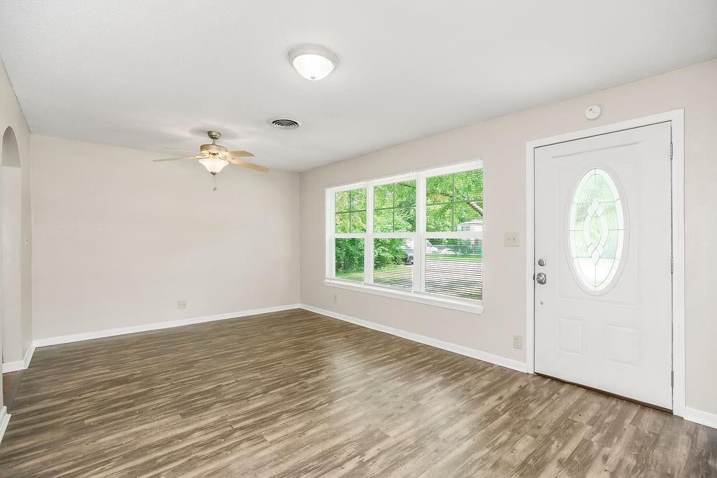 2922 S 9th Terrace — photo 5