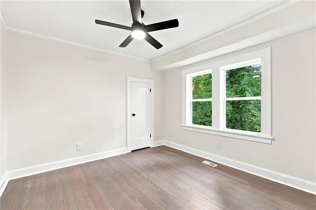201 W 81st Terrace — photo 38
