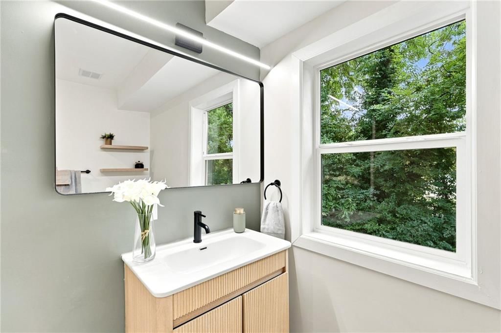 201 W 81st Terrace — photo 42
