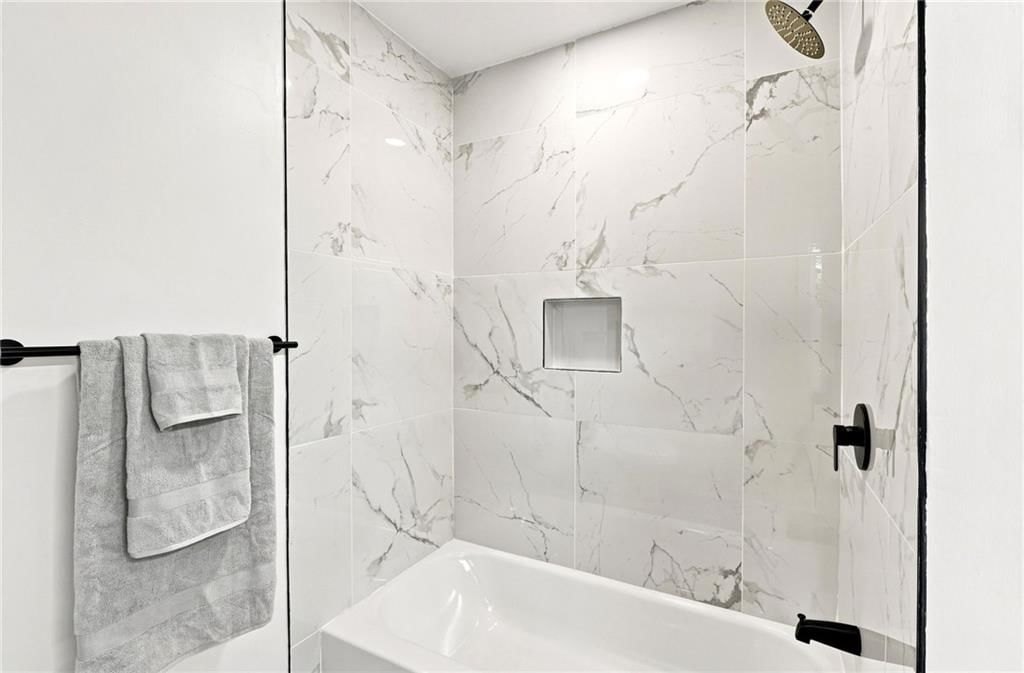 201 W 81st Terrace — photo 43