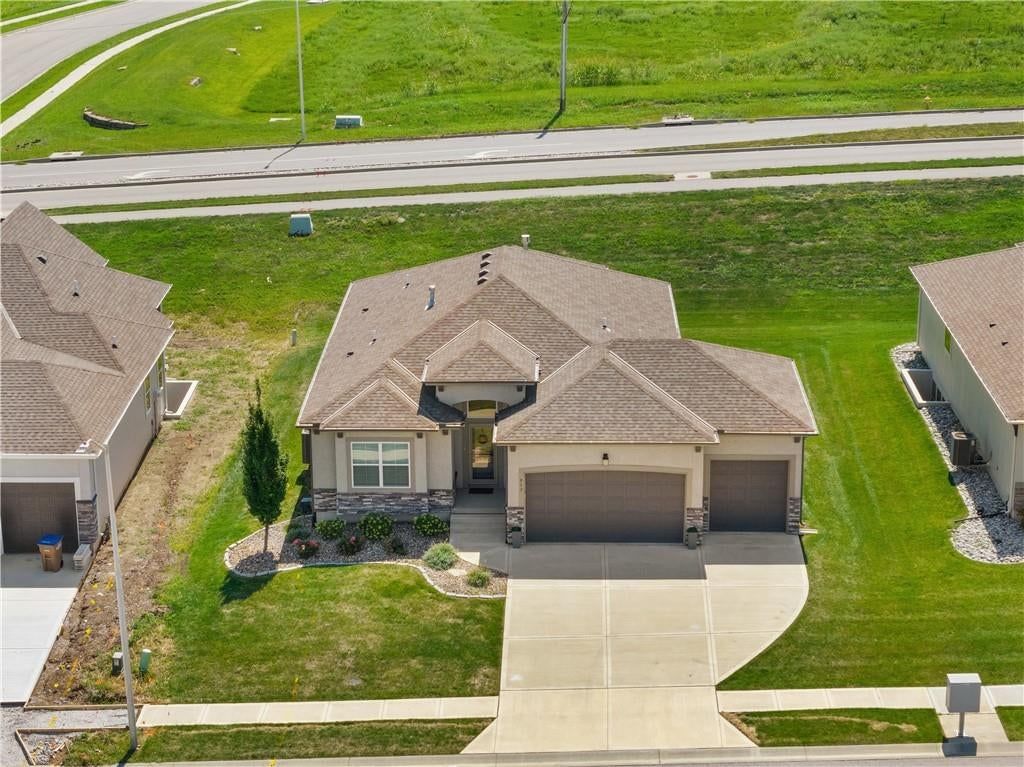 913 Zennor Lane — photo 37