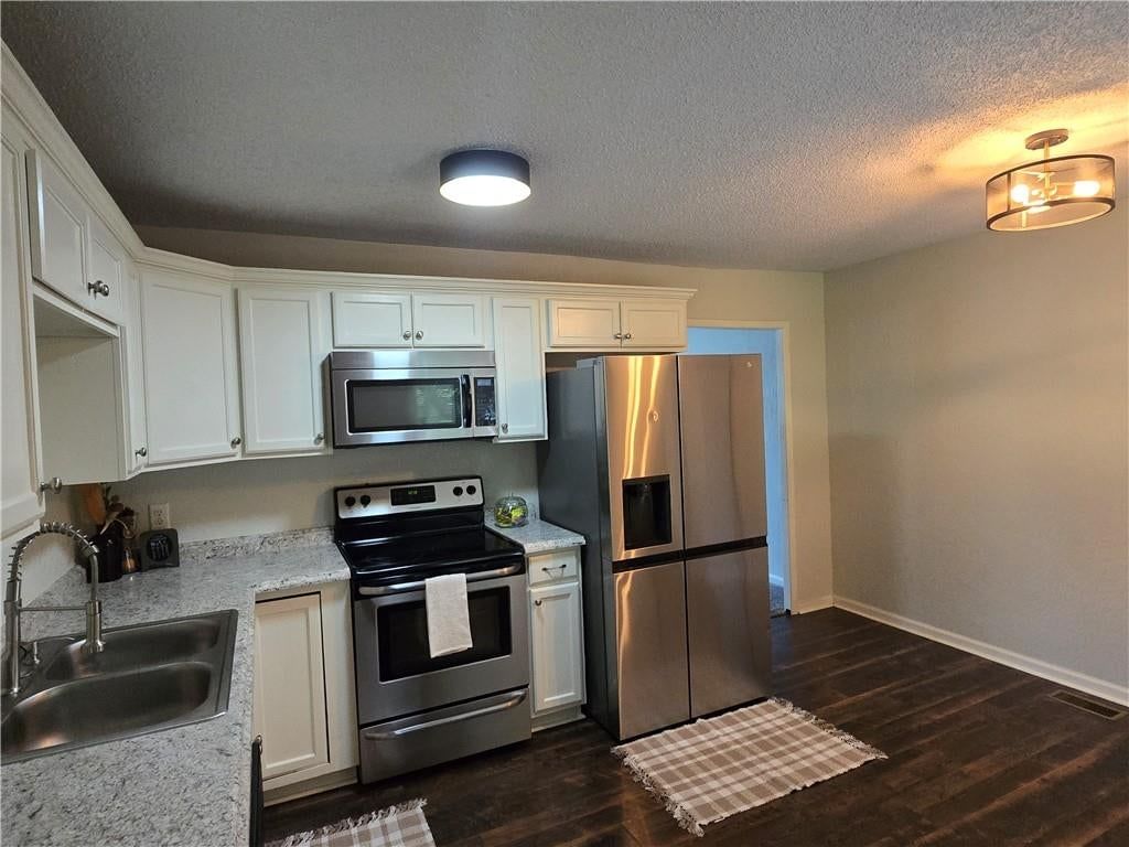 317 N Cochise Drive — photo 3