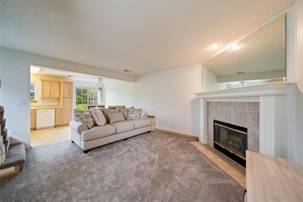 Photo 7 of 25 - 5696 NW Plantation Lane #174 A, Lee's Summit, MO 64064