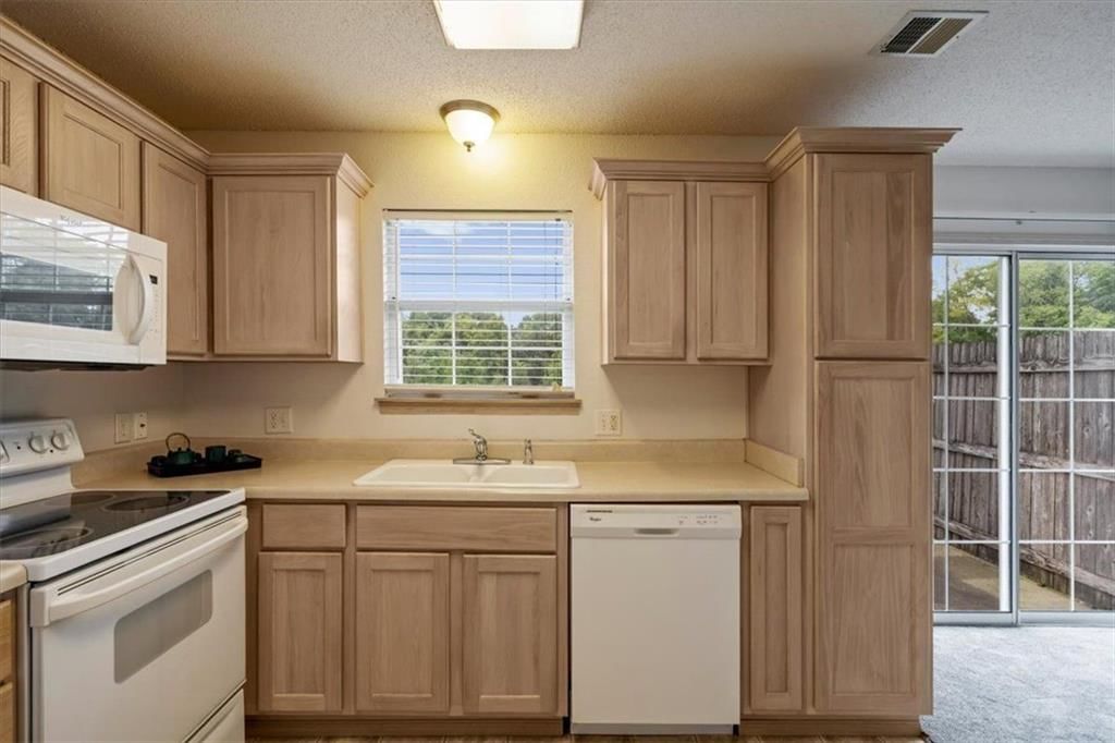 Photo 12 of 25, 5696 NW Plantation Lane #174 A, Lee's Summit, MO 64064