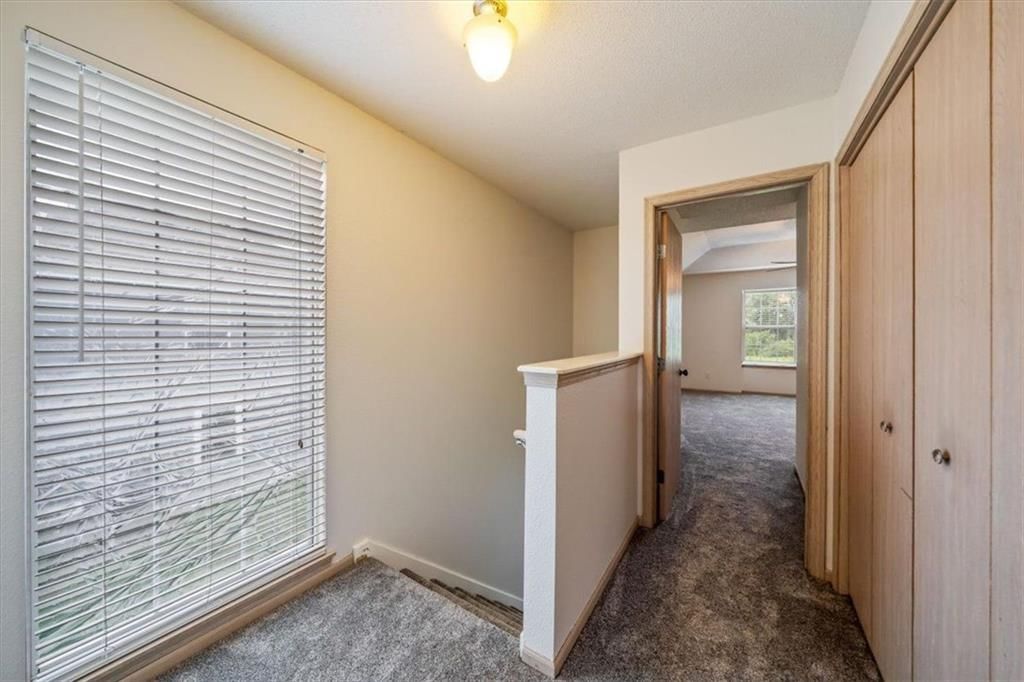 Photo 15 of 25 - 5696 NW Plantation Lane #174 A, Lee's Summit, MO 64064