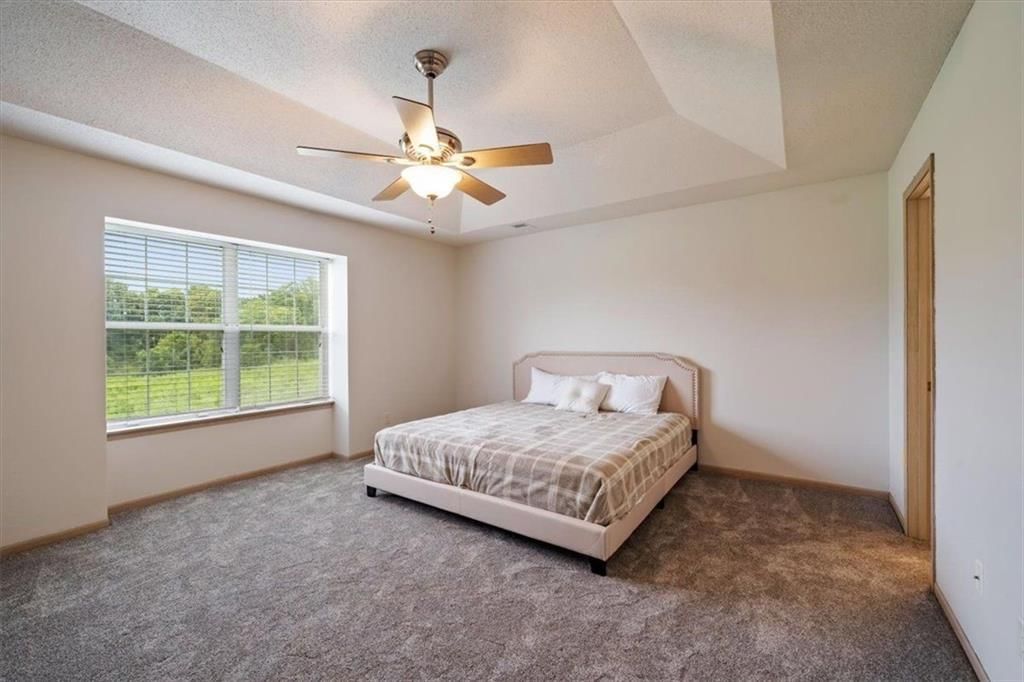 Photo 19 of 25 - 5696 NW Plantation Lane #174 A, Lee's Summit, MO 64064