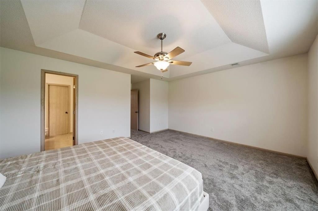 Photo 20 of 25, 5696 NW Plantation Lane #174 A, Lee's Summit, MO 64064