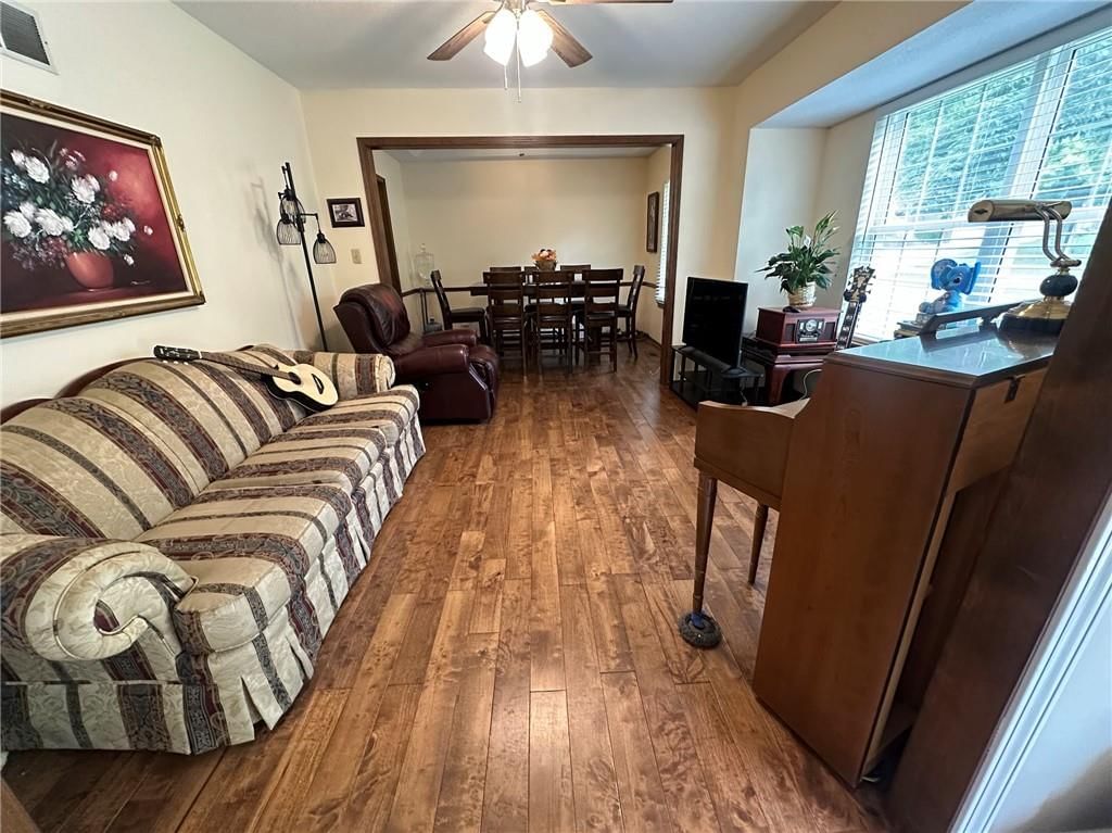 6440 Greenwood Street — photo 12