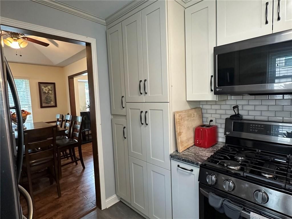 6440 Greenwood Street — photo 24
