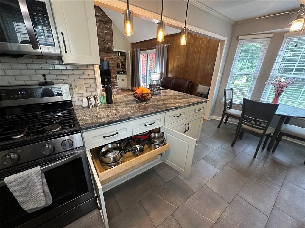 6440 Greenwood Street — photo 25