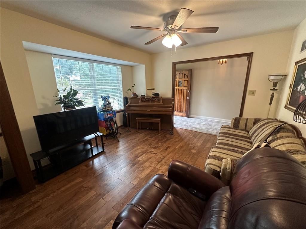 6440 Greenwood Street — photo 31