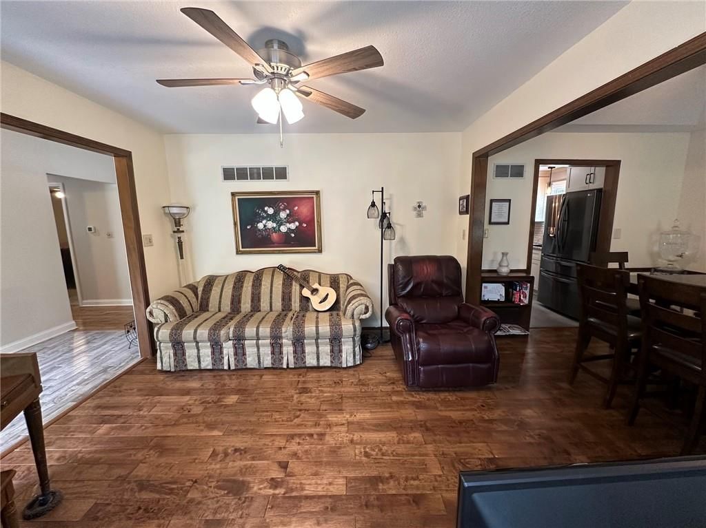 6440 Greenwood Street — photo 34