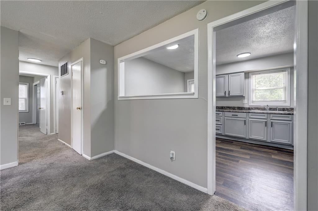 11303 Donnelly Avenue — photo 5