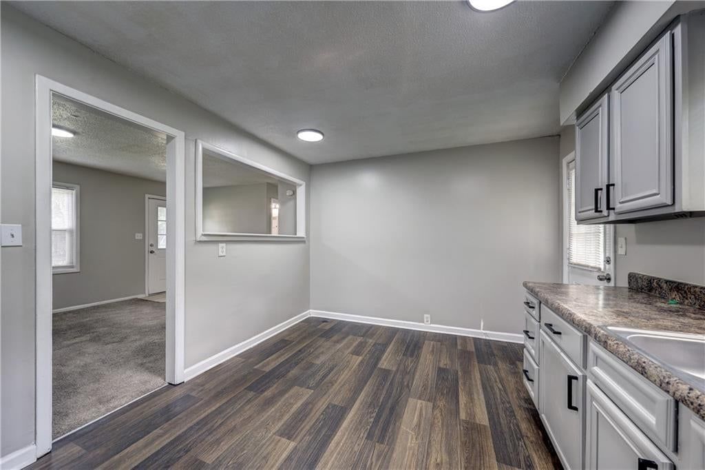 11303 Donnelly Avenue — photo 10