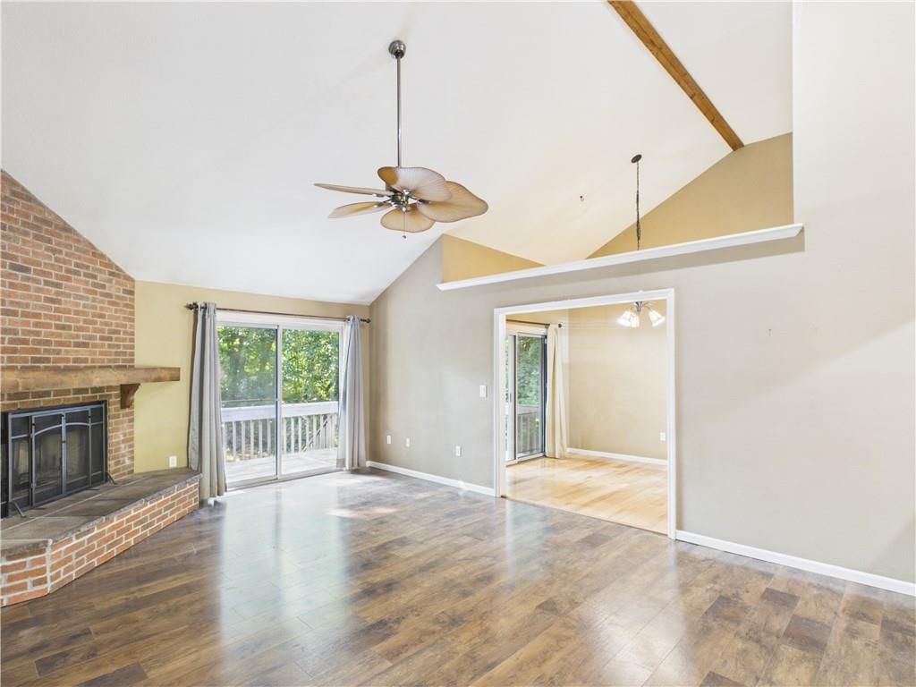 1407 Woodlawn Drive — photo 14