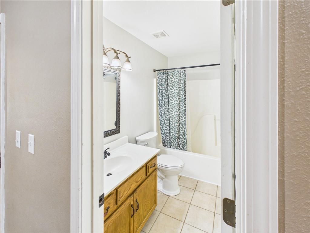 1407 Woodlawn Drive — photo 18