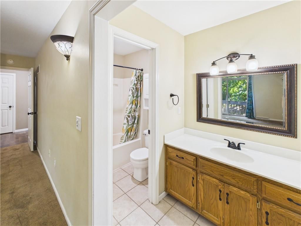 1407 Woodlawn Drive — photo 26