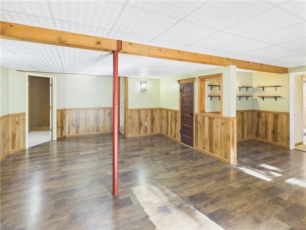 1407 Woodlawn Drive — photo 33