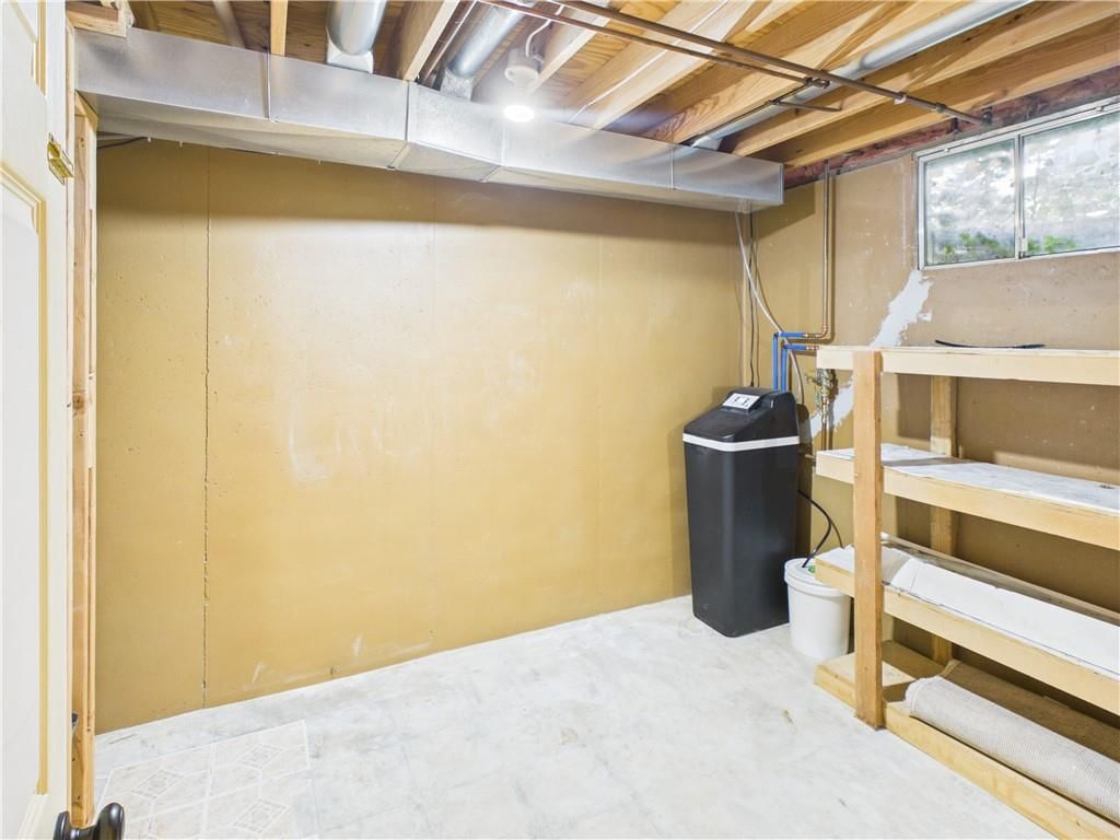 1407 Woodlawn Drive — photo 38