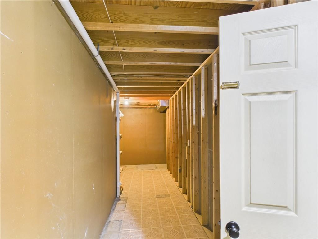 1407 Woodlawn Drive — photo 44