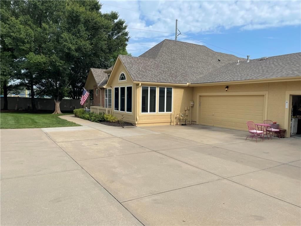 15261 S Symphony Drive — photo 1