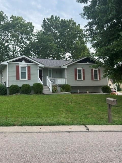 320 Regency Park Street — photo 1