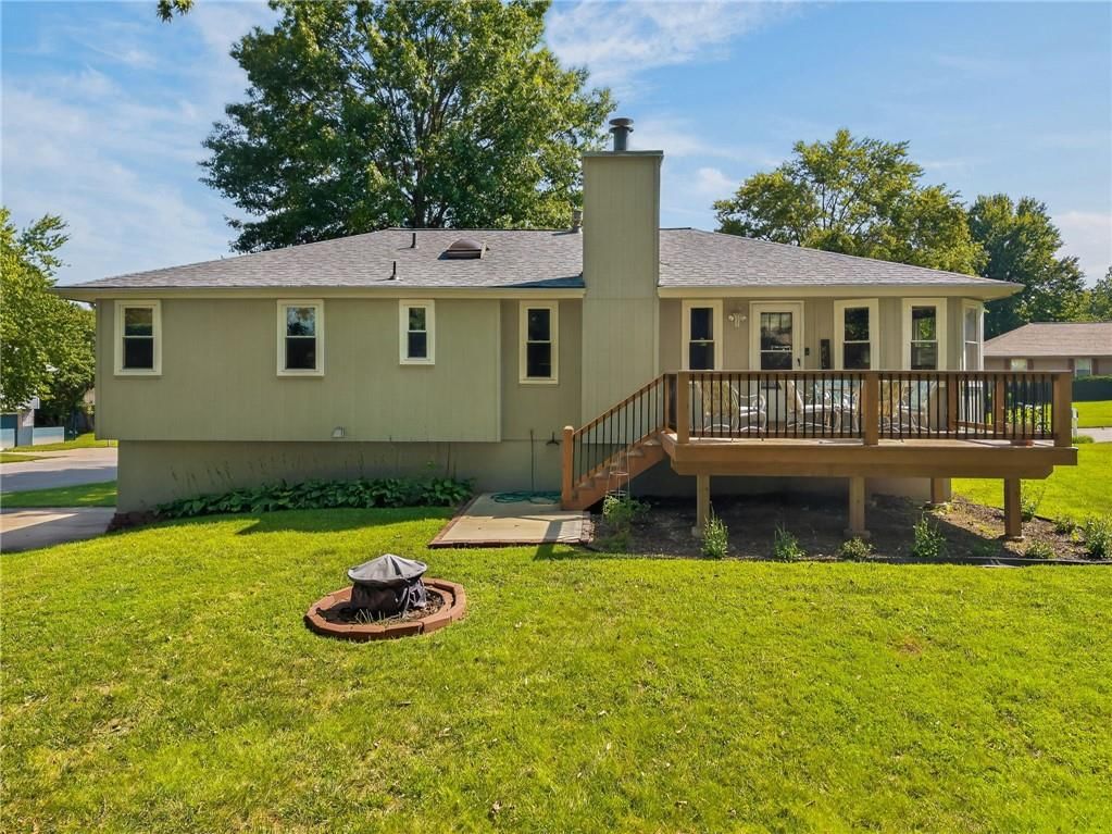 320 Regency Park Street — photo 5