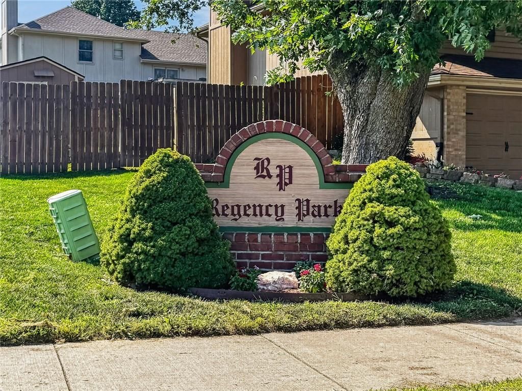 320 Regency Park Street — photo 38