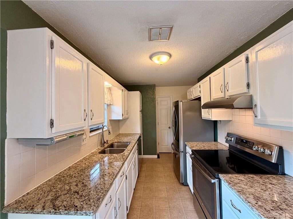 700 SW 24th Street — photo 12
