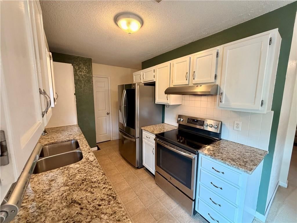 700 SW 24th Street — photo 13