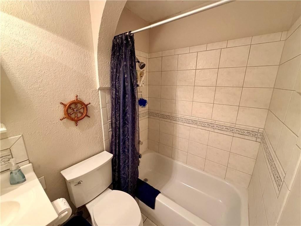 700 SW 24th Street — photo 16