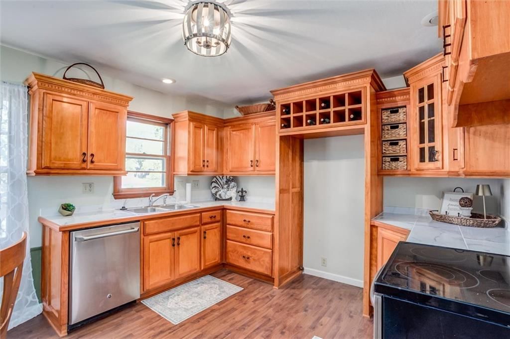 6518 Rowland Avenue — photo 9