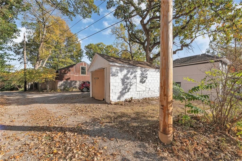3416 GENESSEE Street — photo 31