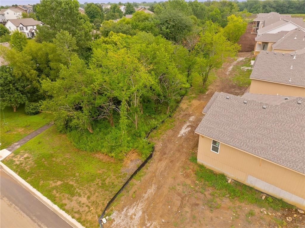 2394 W Wabash Street — photo 37