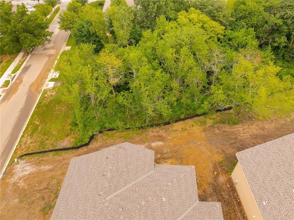 2394 W Wabash Street — photo 38