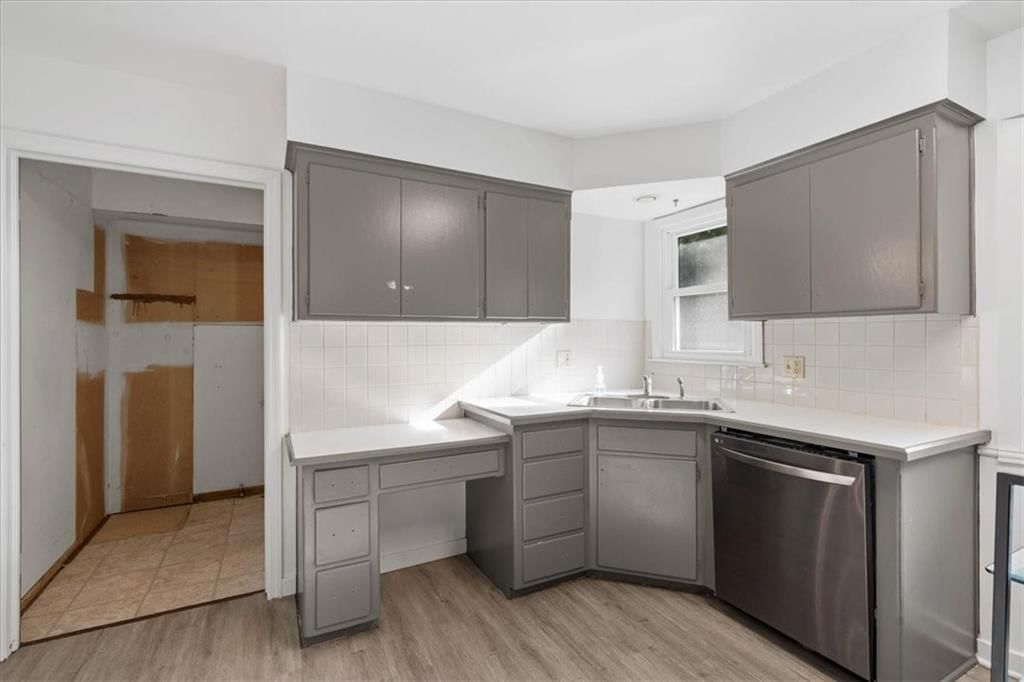 9523 Connell Drive — photo 10