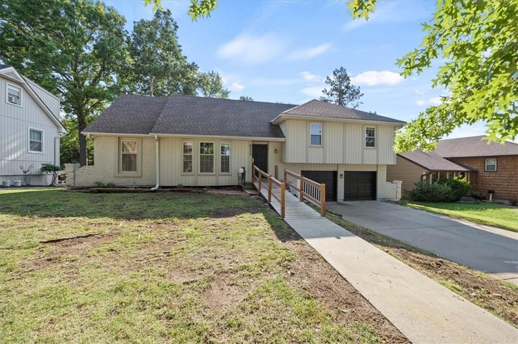 9523 Connell Drive — photo 35