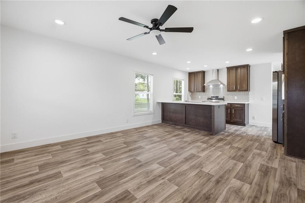 7908 Pleasant Valley Road — photo 4