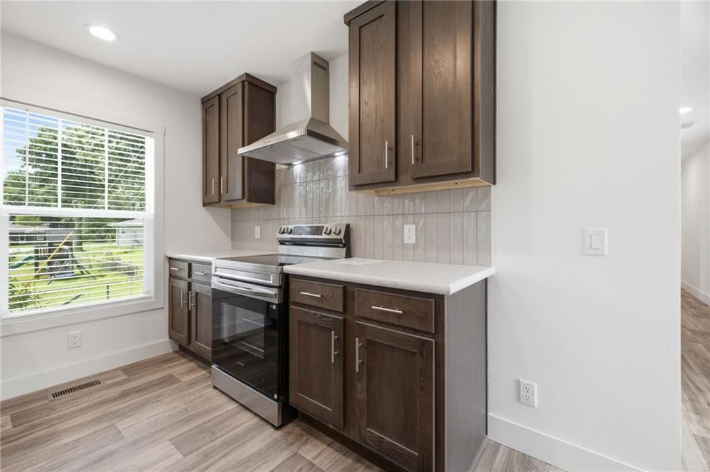 7908 Pleasant Valley Road — photo 8