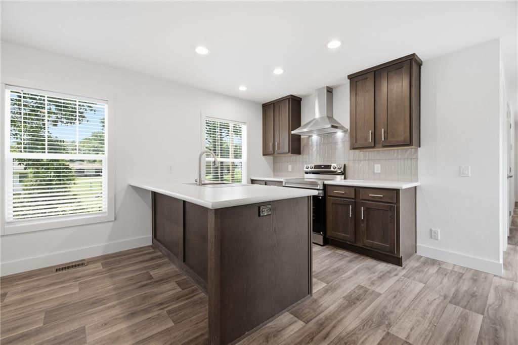 7908 Pleasant Valley Road — photo 9
