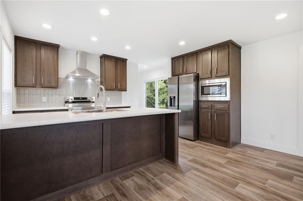 7908 Pleasant Valley Road — photo 10